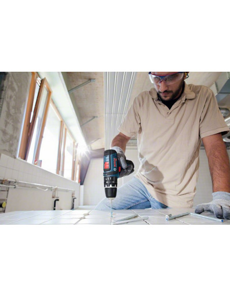 Atornillador a batería BOSCH GSR 12V-15 (Sin batería ni cargador)