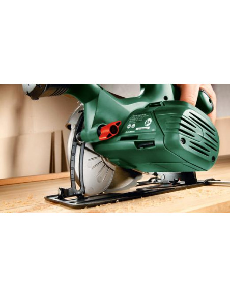 Sierra circular BOSCH PKS 55 A (Incluye accesorios)