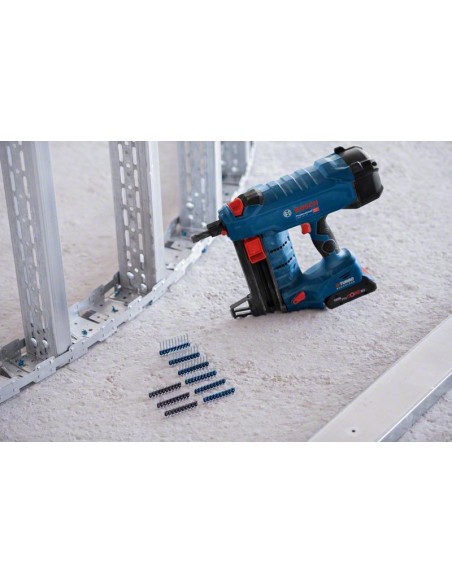 Clavadora para hormigón a batería GNB 18V-38 Professional (Sin batería ni cargador, en caja de cartón)