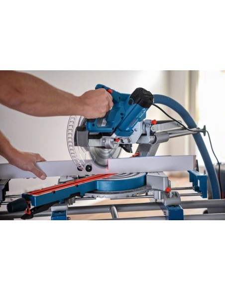 Ingletadora telescópica GCM 305-216 D Professional (En caja de cartón)