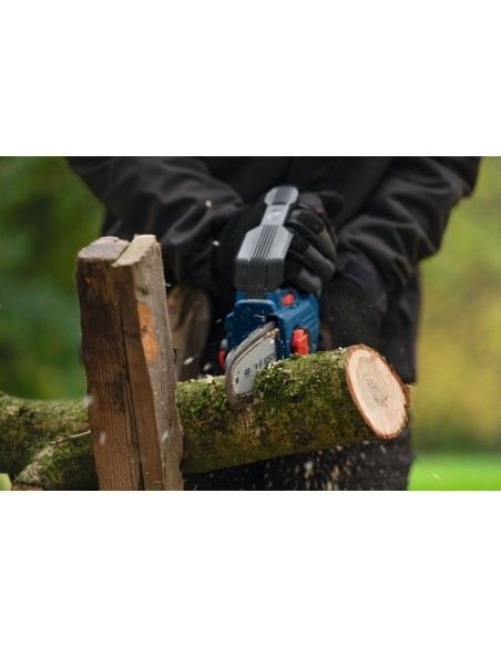 BOSCH 06008D7000 Sierra de poda a batería GKE 18V-15 (NO INCLUYE BATERÍA NI CARGADOR)