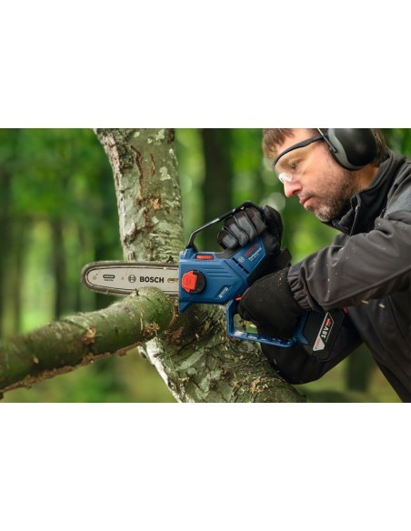 BOSCH 06008D7100 Sierra de poda a batería GKE 18V-20 (NO INCLUYE BATERÍA NI CARGADOR)